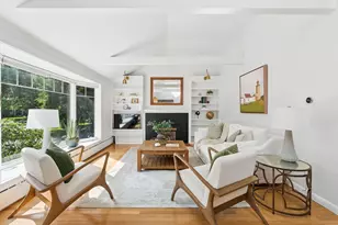 7 Knight St, Falmouth, ME 04105 - Photo 5