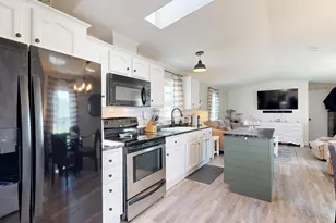 9 Anita St, Sabattus, ME 04280 - Photo 19