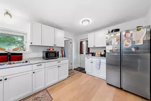 84 Grace St, Rockland, ME 04841 - Photo 17