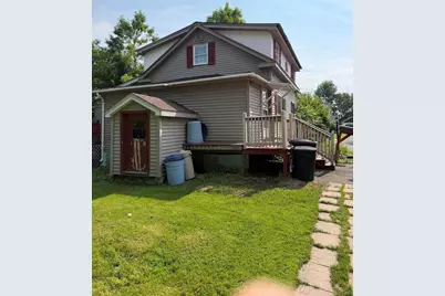 27 Delmont Street, Presque Isle, ME 04769 - Photo 3