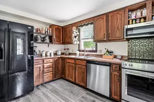 23 Plaza Dr, Sanford, ME 04073 - Photo 7