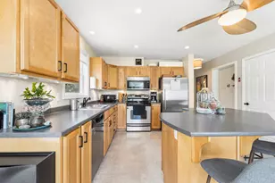 87 Sawyer St, South Portland, ME 04106 - Photo 7