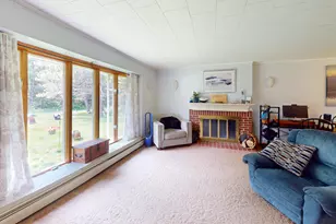 32 Kelley Ave, Lincoln, ME 04457 - Photo 9