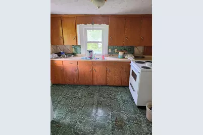 28 Roberts Street, Caribou, ME 04736 - Photo 7