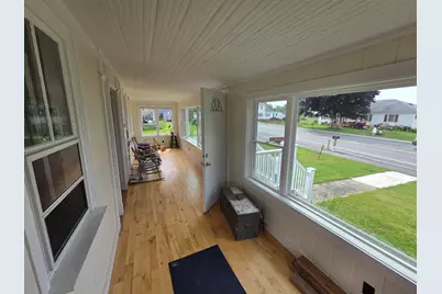 98 E Main Street, Searsport, ME 04974 - Photo 21