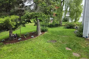 98 E Main St, Searsport, ME 04974 - Photo 7