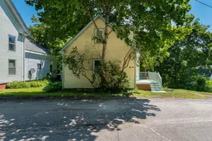 4 Back Hill St, Bowdoinham, ME 04008 - Photo 3