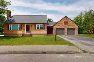 4 Belleview Ave, Lewiston, ME 04240 - Photo 1