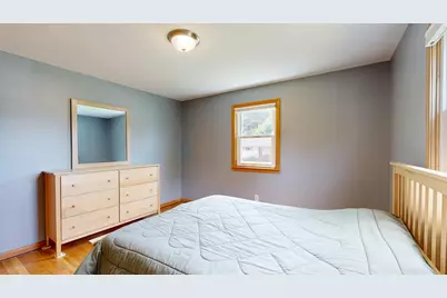 4 Belleview Avenue, Lewiston, ME 04240 - Photo 17