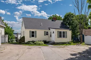 27 Government St, Kittery, ME 03904 - Photo 3