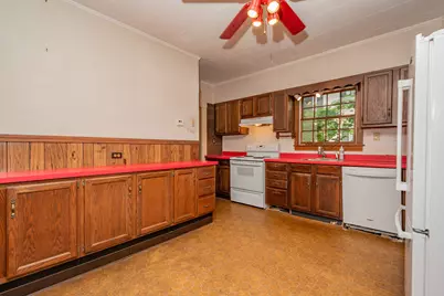 18 Prospect Street, Skowhegan, ME 04976 - Photo 9