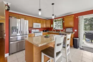 6 Silas Warren Dr, Hermon, ME 04401 - Photo 3