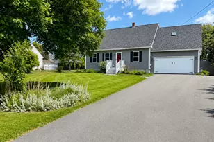 5 Horseshoe Ln, Hampden, ME 04444 - Photo 1