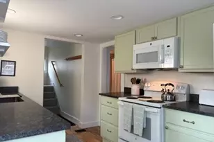274 Parkview Ave, Bangor, ME 04401 - Photo 9
