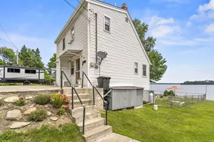 109 Luckys Landing Rd, Glenburn, ME 04401 - Photo 11