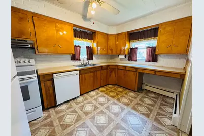 18 Western Avenue, East Millinocket, ME 04430 - Photo 7