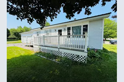 18 Western Avenue, East Millinocket, ME 04430 - Photo 3
