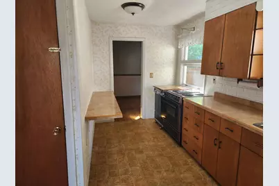 21 Baldwin Street, Livermore Falls, ME 04254 - Photo 5