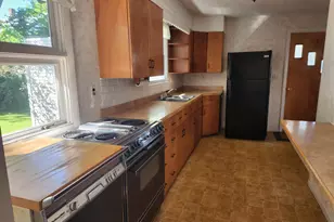 21 Baldwin St, Livermore Falls, ME 04254 - Photo 3