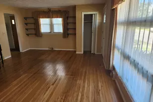 21 Baldwin St, Livermore Falls, ME 04254 - Photo 9