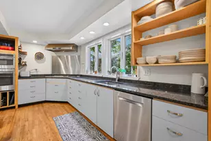 60 Ledgewood Dr, Yarmouth, ME 04096 - Photo 11