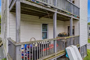 20 Summer St, Lewiston, ME 04240 - Photo 9
