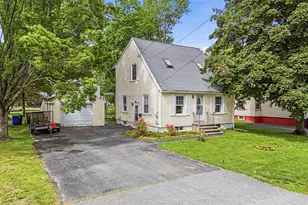 35 Union St, Westbrook, ME 04092 - Photo 3