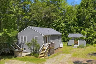 37 Beechwood Dr, Winthrop, ME 04364 - Photo 3