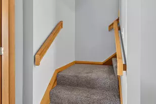 117 Mill St, Orono, ME 04473 - Photo 9