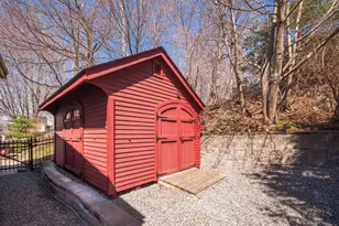 88 York St, York, ME 03909 - Photo 17