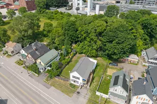 246 Lincoln St, Lewiston, ME 04240 - Photo 23