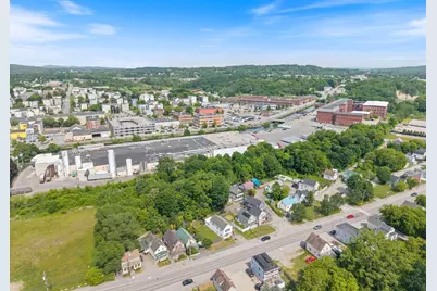 246 Lincoln Street, Lewiston, ME 04240 - Photo 27