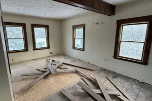17 Walker Rd, Mechanic Falls, ME 04256 - Photo 5