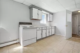 28 Eaton St, Lewiston, ME 04240 - Photo 25