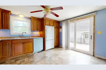 533 W Broadway, Lincoln, ME 04457 - Photo 7