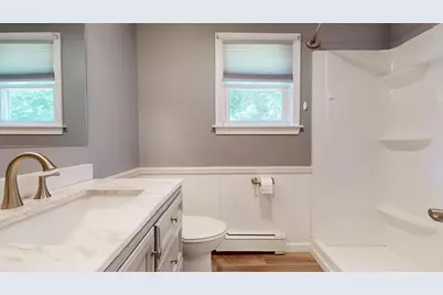 533 W Broadway, Lincoln, ME 04457 - Photo 21