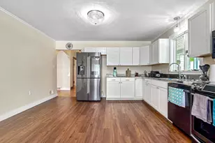 51 Cedar St, Presque Isle, ME 04769 - Photo 9