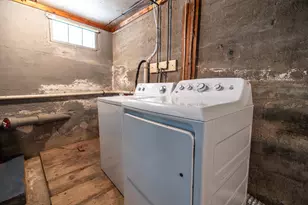 20 Fairlawn Ave, Lewiston, ME 04240 - Photo 37