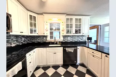 902 Eastern Avenue, Augusta, ME 04330 - Photo 9