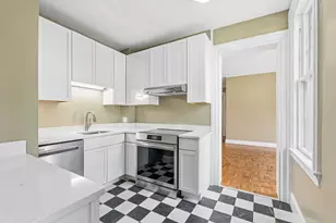 138 Pine St, Portland, ME 04102 - Photo 9