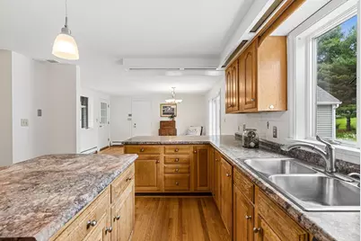 982 Highland Avenue, South Portland, ME 04106 - Photo 11