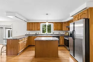 982 Highland Ave, South Portland, ME 04106 - Photo 9