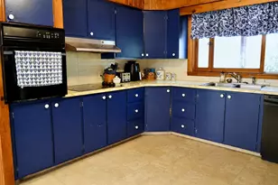 262 Hartland Ave, Pittsfield, ME 04967 - Photo 5