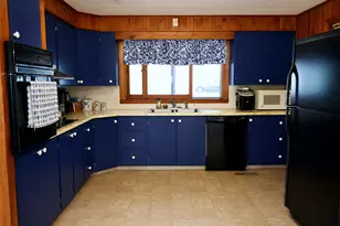 262 Hartland Ave, Pittsfield, ME 04967 - Photo 3
