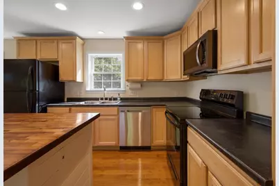 48 Peters Street, Orono, ME 04473 - Photo 3