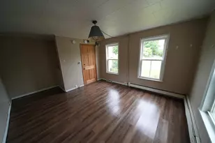 49 Pleasant St, Houlton, ME 04730 - Photo 15