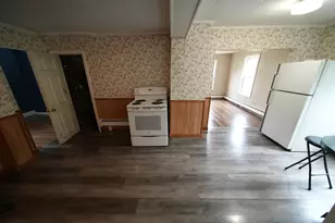 49 Pleasant St, Houlton, ME 04730 - Photo 25