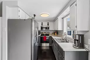 106 Beverly St, Portland, ME 04103 - Photo 11