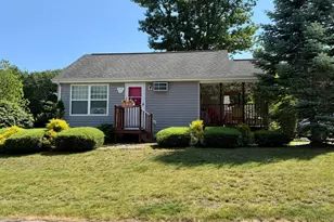 412 Post Rd, Wells, ME 04090 - Photo 1