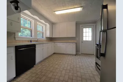 8 Fairview Avenue, Augusta, ME 04330 - Photo 9